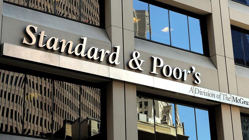 S&P Türkiye'nin kredi görünümünü yükseltti