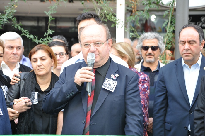 Mumcu ve Okkan Adana'da anıldı