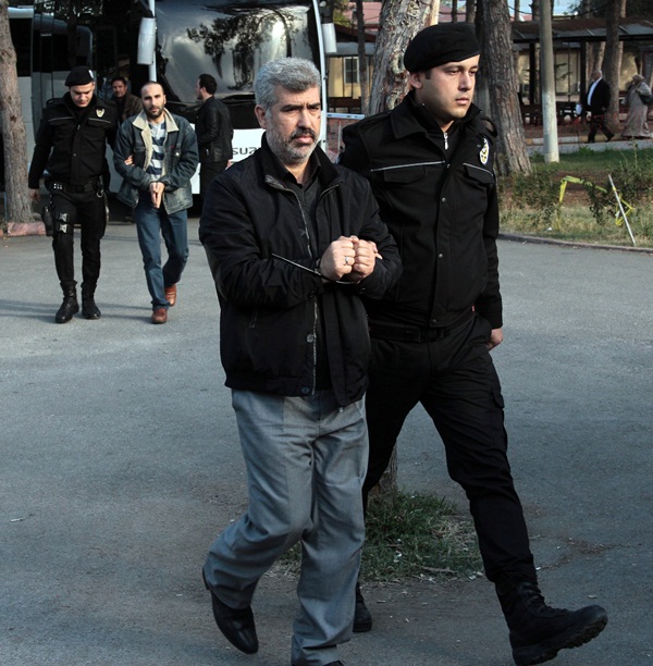 Kesmedikleri kurbanı kesmiş gibi gösterdiler 