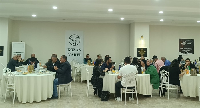 Kozan'da öğrenciler yararına iftar programı düzenlendi