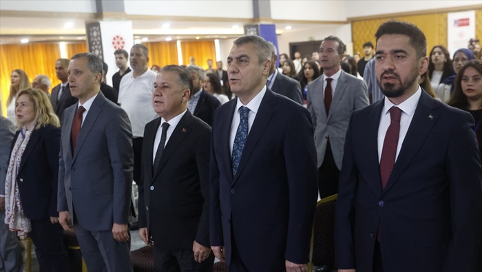 Mersin'de "Dezenformasyon ve Korunma Yolları Mersin Çalıştayı" yapıldı