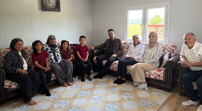 Aladağ İlçe Milli Eğitim Müdürü Mehmet Gazi Yılancıoğlu'dan Anneler Günü ziyareti