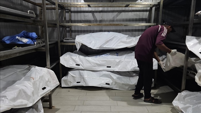 İsrail'in gece boyu Gazze'ye düzenlediği saldırılarda 70 kişi hayatını kaybetti