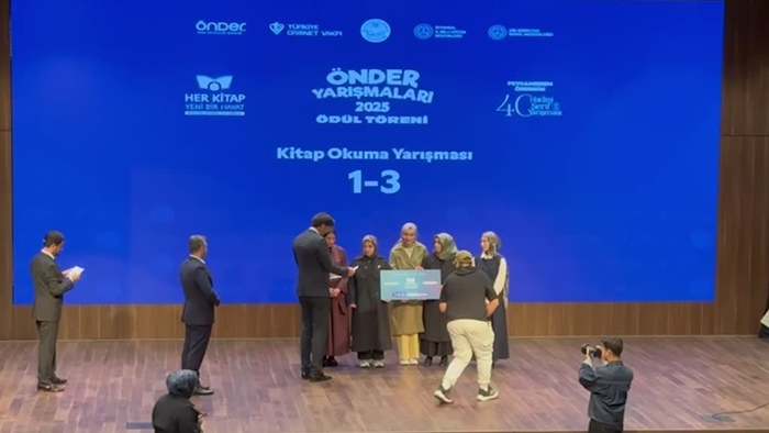 ÖNDER'in Hadis-i Şerif ve kitap okuma yarışmasının ödül töreni yapıldı
