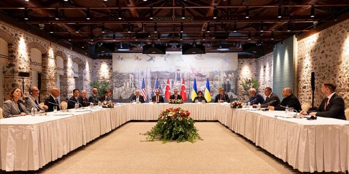 İstanbul'da düzenlenen Türkiye-ABD-Ukrayna Üçlü Toplantısı başladı