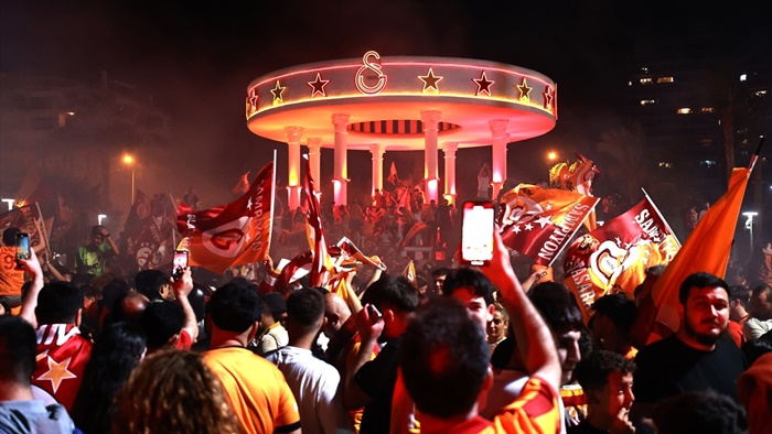 Adana, Mersin, Hatay ve Osmaniye'de Galatasaray'ın şampiyonluğu kutlandı