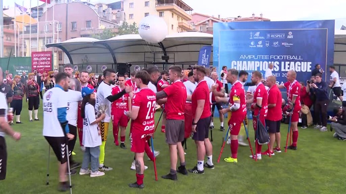 Ampute Futbol Şampiyonlar Ligi kupasını Alves Kablo kazandı