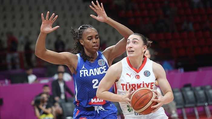A Milli Kadın Basketbol Takımı, 2025 FIBA Avrupa Şampiyonası A Grubu ilk maçında Fransa'ya yenildi