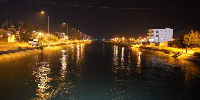 Adana'da sulama kanalında akıntıya kapılan iki kardeşten biri kayboldu, diğeri kurtarıldı