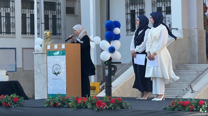 2025 Yılı Adana Hümeyra Ökten Kız Anadolu İmam Hatip Lisesi Mezuniyet Töreni Yapıldı