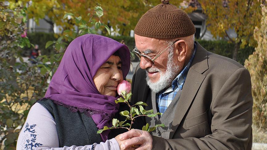 Mutluluğu huzurevinde buldular