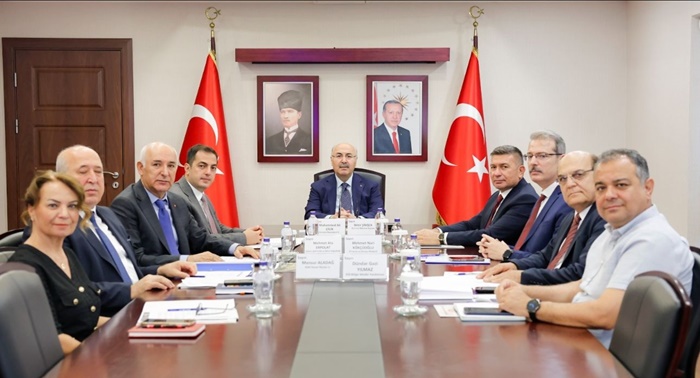 Tavuk Çiftlikleriyle İlgili Değerlendirme Toplantısı Gerçekleştirildi