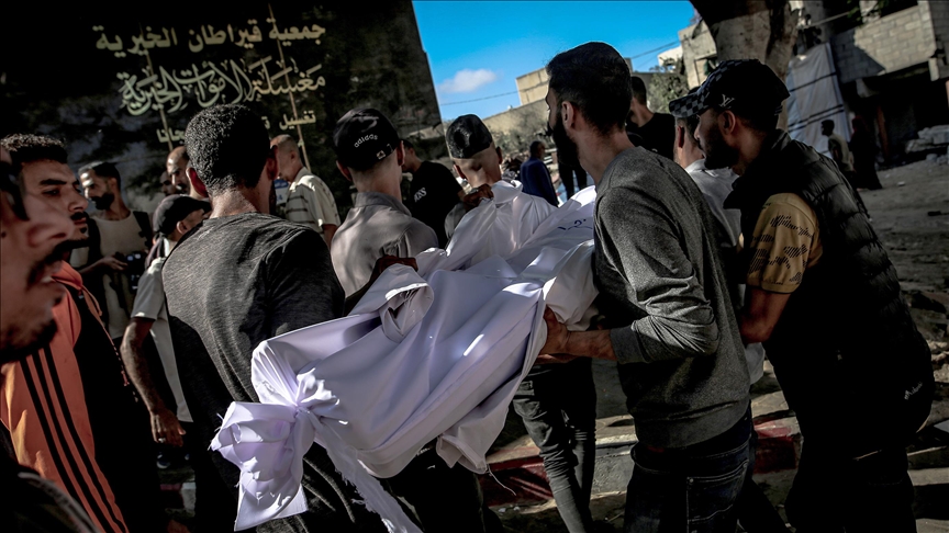 İsrail'in Gazze'ye son 24 saatte düzenlediği saldırılarda 105 Filistinli hayatını kaybetti