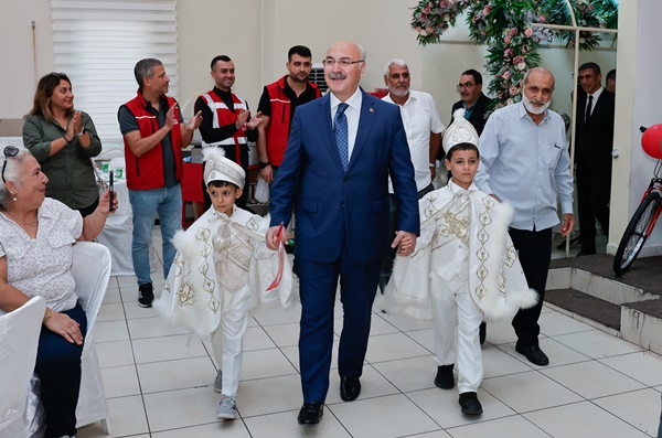 Adana’da Geleneksel “Sünnet Şöleni” Düzenlendi