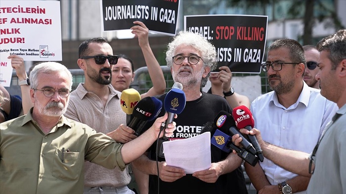 Gazetecilerden, Filistin'de görev yapan basın mensuplarına yönelik hak ihlallerine tepki