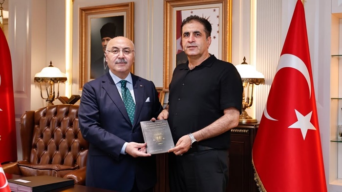 Dekan Hakkı Çiftçi’den Vali Köşger’e Anlamlı Ziyaret