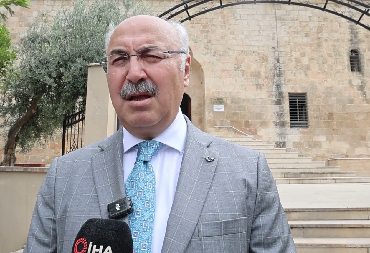 Vali Köşger, Adana'daki yangına sebep olanların terörle bağlantısının bulunmadığını açıkladı