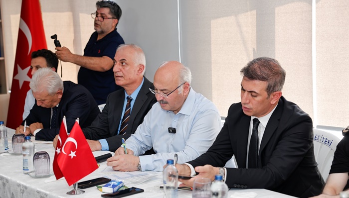Vali Köşger Yüreğir’de Esnaf Ve Vatandaşlarımızla Buluştu