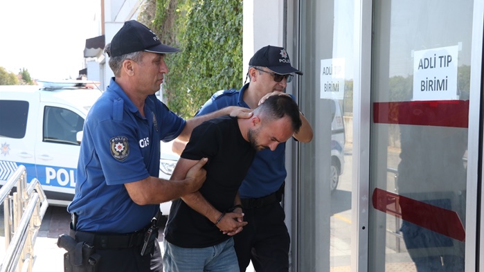 Adana'da tartıştığı işçiyi tabancayla yaralayan amir tutuklandı