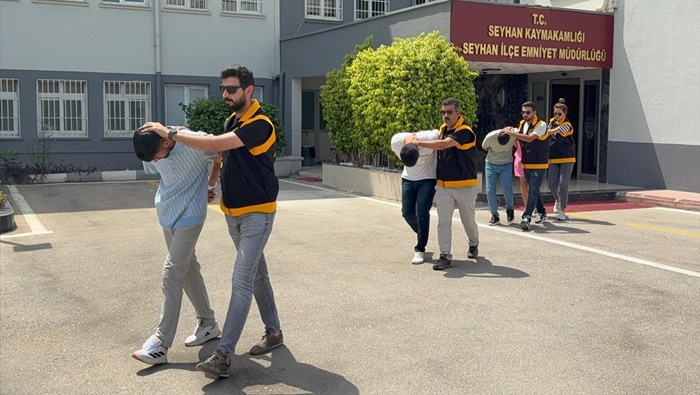 Adana'da dolandırıcılık girişiminde bulundukları öne sürülen 8 şüpheli tutuklandı