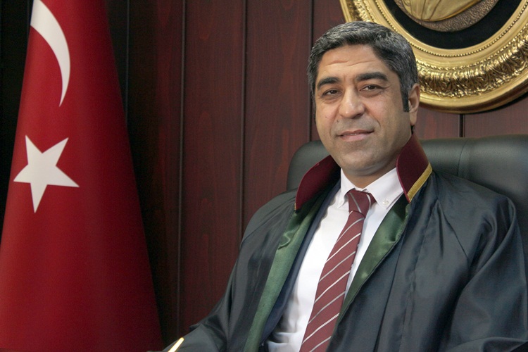Adana ve Mersin'de hayvanlara eziyet edenlere suç duyurusu 