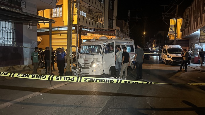 Adana'da silahlı saldırıya uğrayan dolmuş şoförü öldü