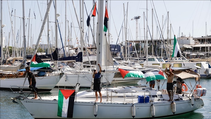 Onlarca tekne İsrail'in ablukasını kırmak ve Filistin ile dayanışma için Akdeniz'de yelken açtı