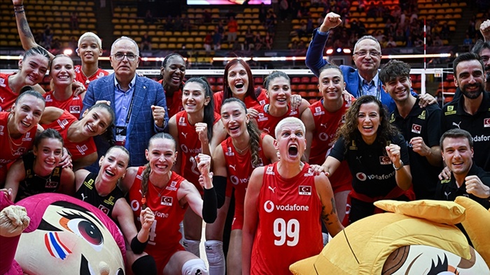 A Milli Kadın Voleybol Takımı final için sahada