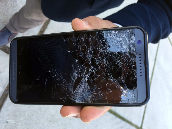 Adana Valiliği Basın ve Halkla İlişkiler Müdürü'nü cep telefonu kurtardı
