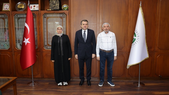 Gazeteci Mehmet Yürekli, Rektör Prof. Dr. Hamit Emrah Beriş’i Ziyaret Etti