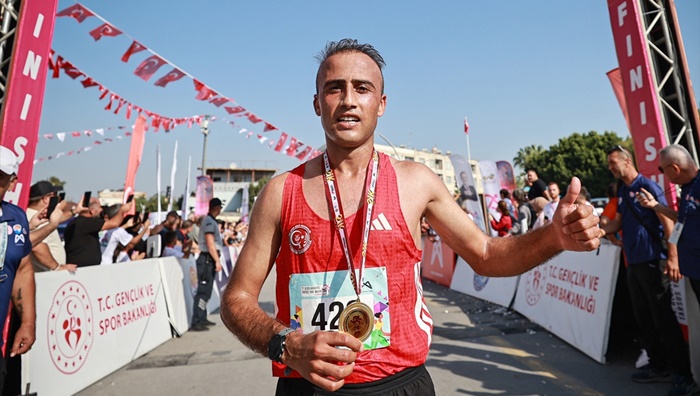 17. Uluslararası Tarsus Yarı Maratonu'na Türk sporcular damga vurdu
