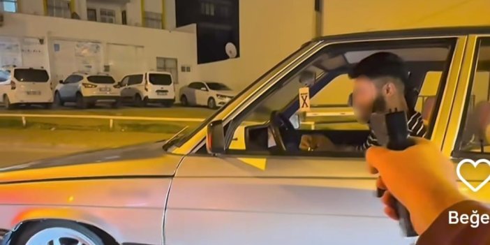 Kozan’da silahla "şaka" videosu çeken gençler polisi karşılarında görünce panik yaşadı