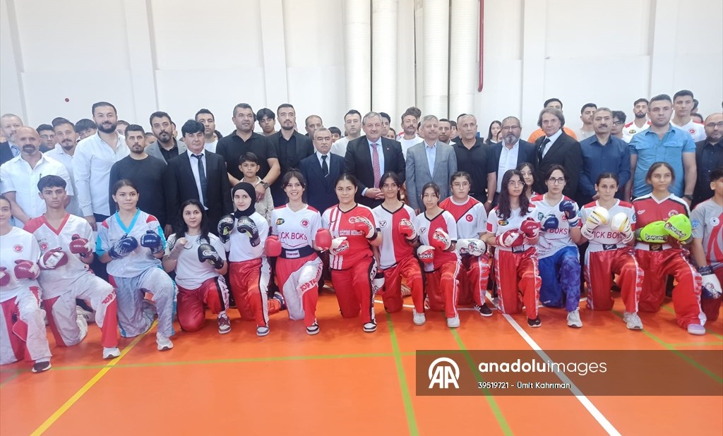 Kick boksta siyah kuşak "dan" sınavları Osmaniye'de yapıldı