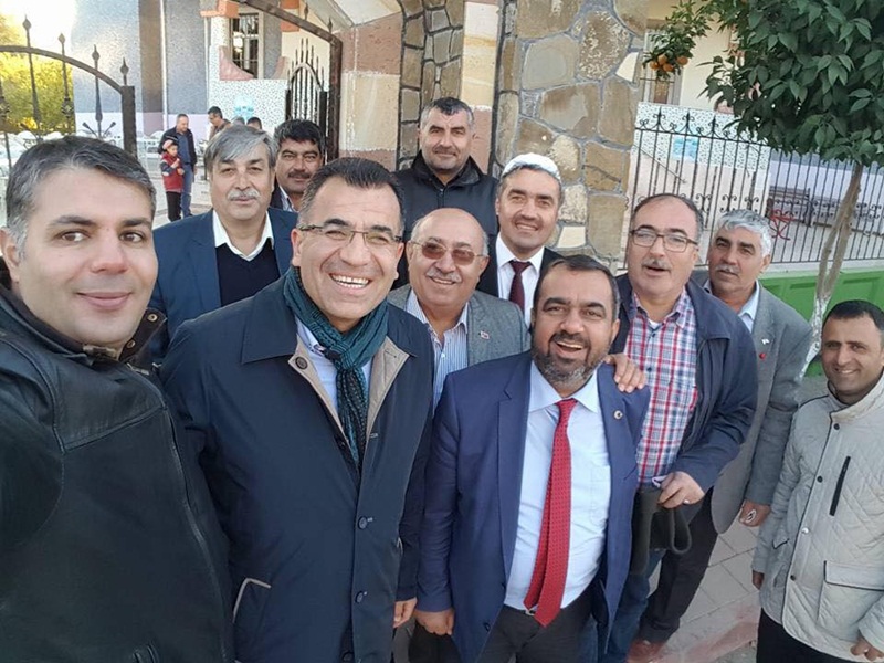 Uluyol Camiinde “Anne-Baba Çocuk iletişimi Günümüz Gençlik sorunu Sabah Namazı Buluşması”