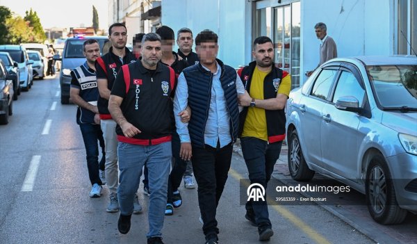 Adana'da 3 lise öğrencisinin yaralandığı bıçaklı kavgayla ilgili 1 zanlı tutuklandı