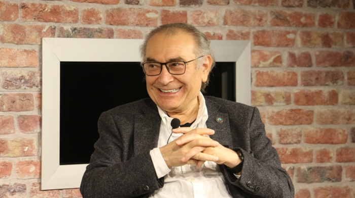 Prof. Dr. Nevzat Tarhan: “İnsan en zor ve en kaba şeyi bile en nazik şekilde ifade etmeyi öğrenebilir”