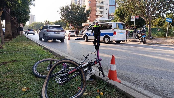 Bisikletli çocuğa çarparak ölümüne sebep olan sürücü polise teslim oldu