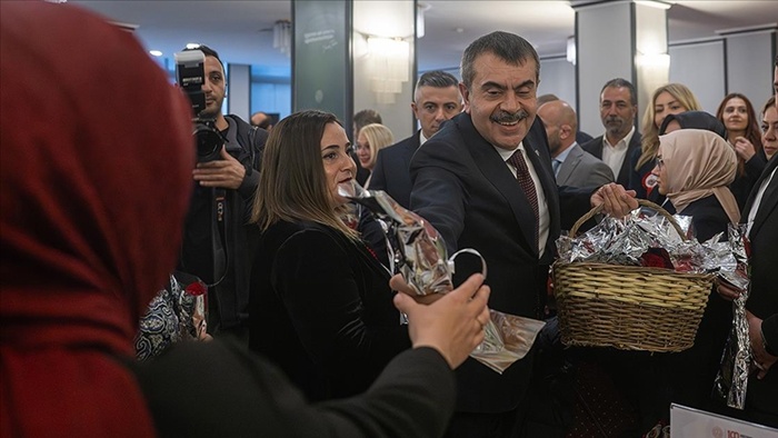 Bakan Tekin, 24 Kasım etkinlikleri kapsamında 81 ilden gelen öğretmenlerle buluştu
