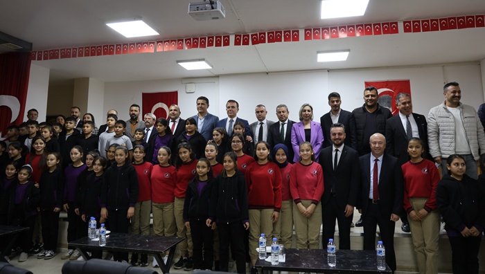 Bu okul yapay zeka ile hem öğrenci takibi sağladı hem de sıfır atık tasarrufuna geçti