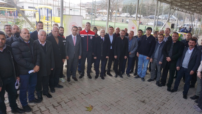 Pozantı ilçesinde üreticilere makine, ekipman ve hayvancılık desteği verildi