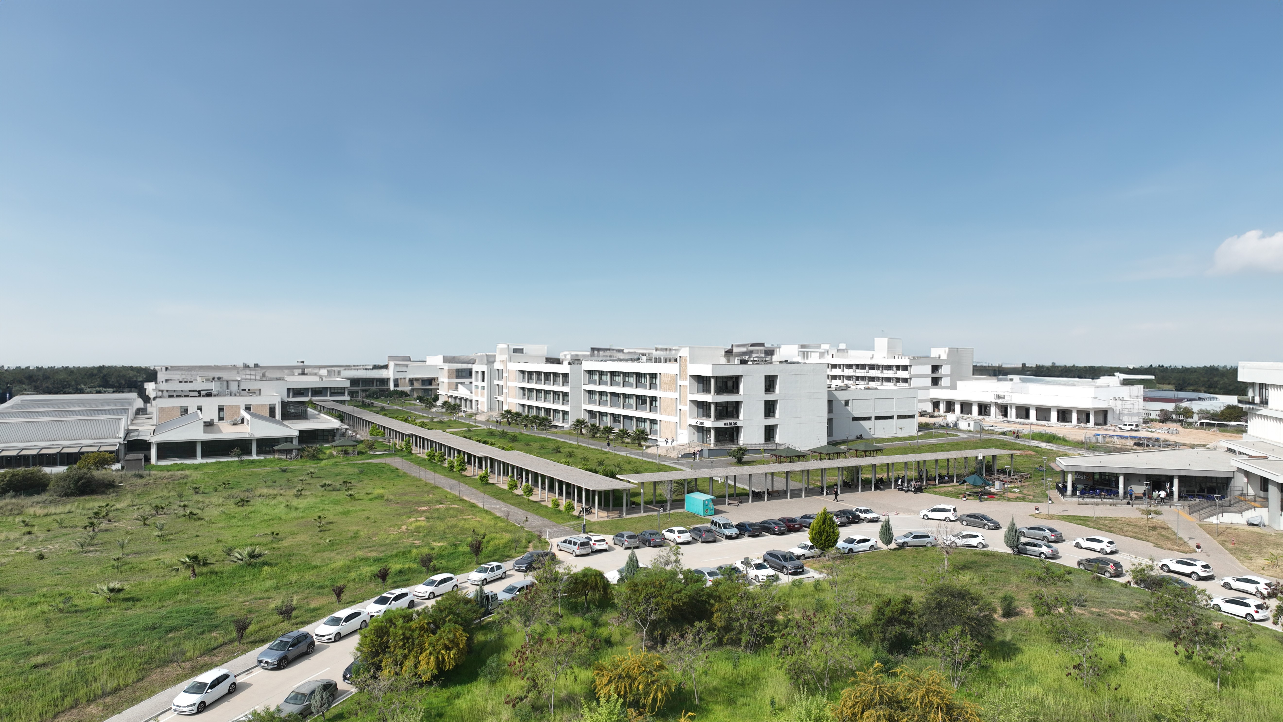 Alparslan Türkeş Üniversitesi Türkiye'nin en iyi 20 üniversitesi arasına girdi