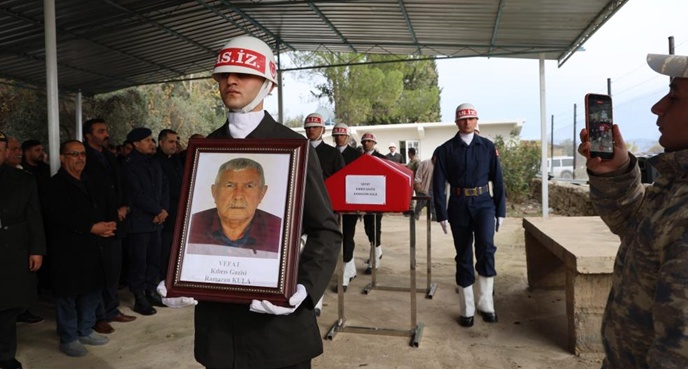 Kıbrıs Gazisi son yolculuğuna uğurlandı