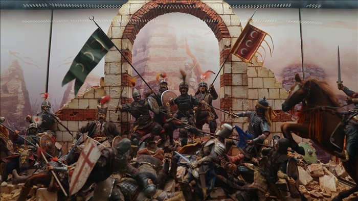 "Hisart Canlı Tarih Müzesi" Türkiye'nin askeri tarihine ışık tutuyor