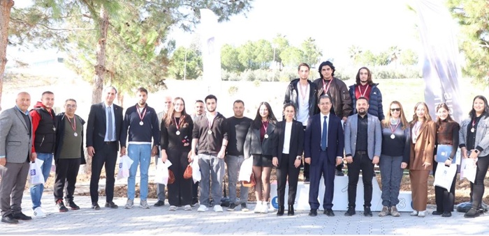 Tarsus Üniversitesi Güz Kupası Turnuvaları Coşkuyla Tamamlandı