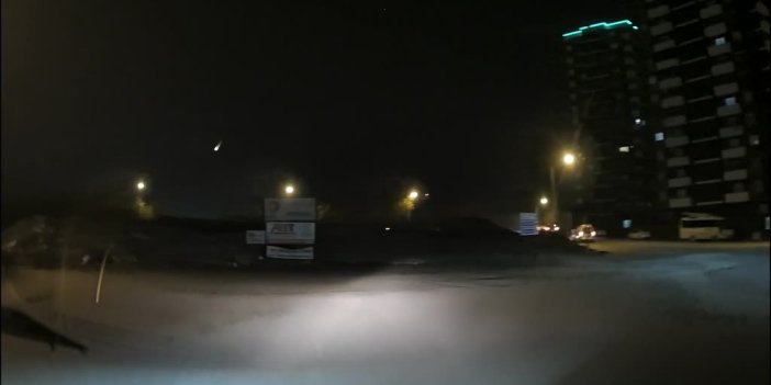 Göktaşı olduğu değerlendirilen cismin düşüşü bir otomobilin kamerasınca kaydedildi