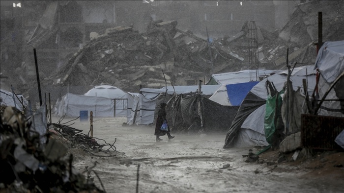 Gazze’de yağış ve fırtına, İsrail saldırılarının neden olduğu felaketi derinleştiriyor