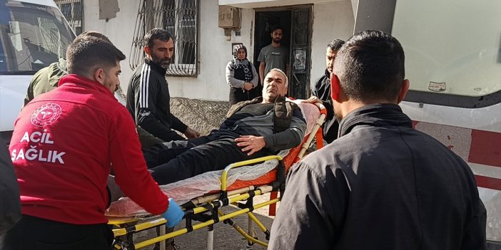 Adana'da bir kişi sokakta tartıştığı dayısını silahla yaraladı