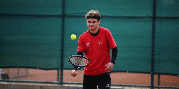Adana CUP Uluslararası Gençler Tenis Turnuvası başladı