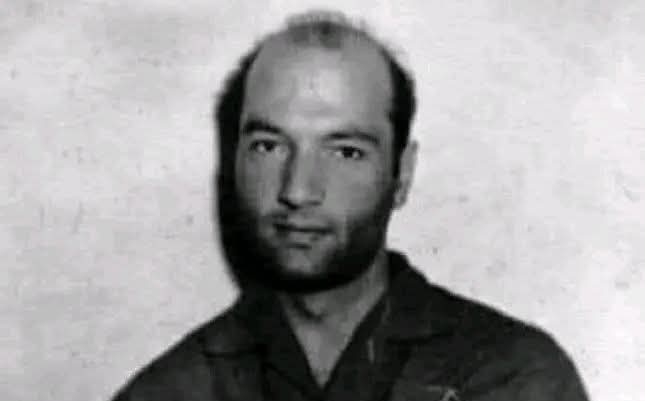 Dr. Ali Şeriati: "Kendini her zaman haklı gören insanlarla yaşamak zordur."