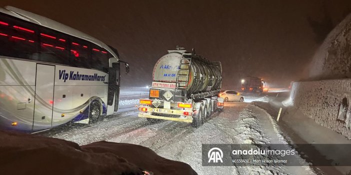Osmaniye'de kar nedeniyle yolda mahsur kalanları İl Özel İdaresi ve itfaiye ekipleri kurtardı